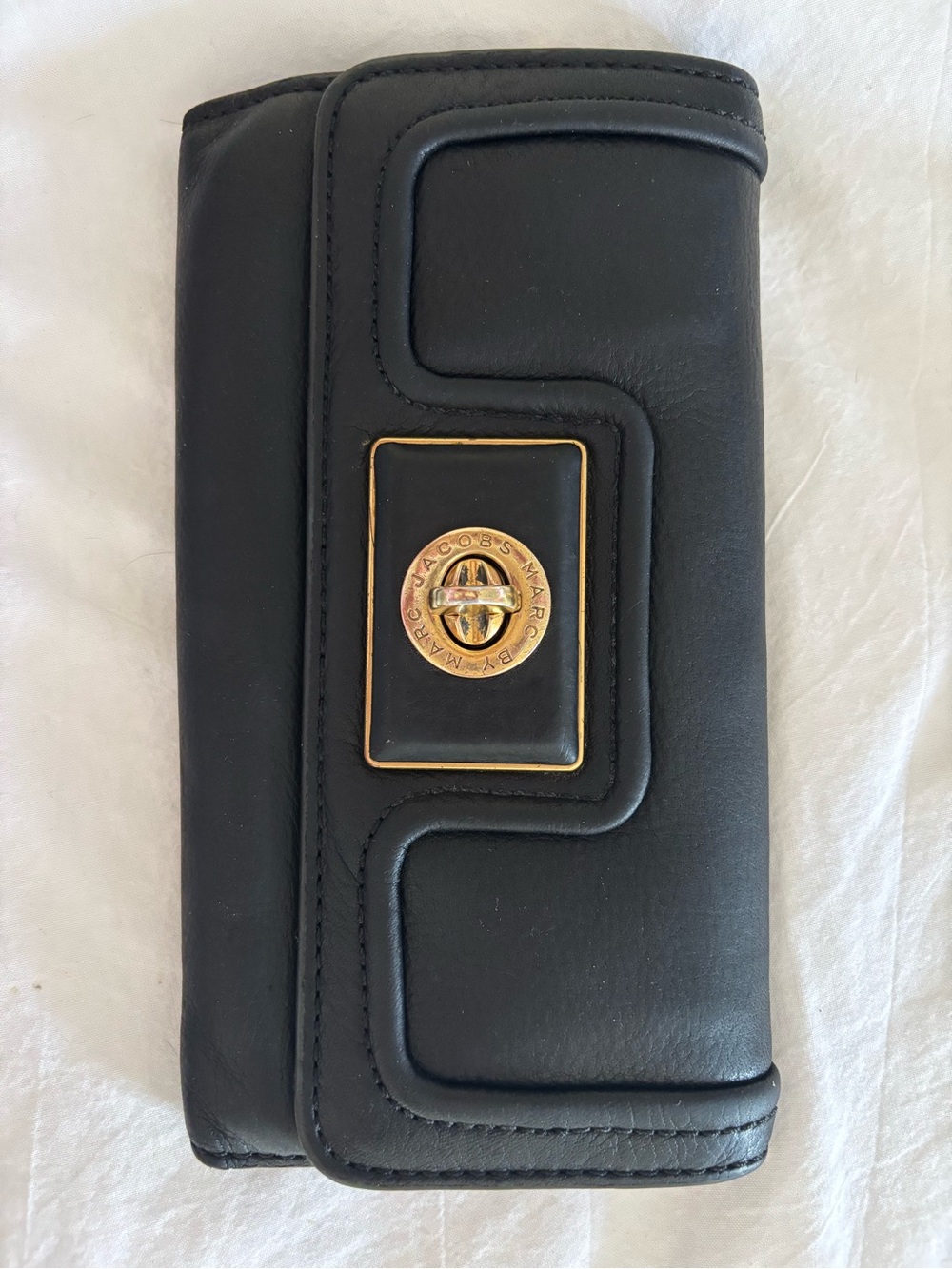 Marc by Marc Jacobs Leather Wallet Black M Zipper Brass Hardware Classic